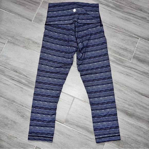 Lululemon Athletica Blue Space Dye Wunder Under Cropped Leggings, Women’s Size 6 - Picture 6 of 7